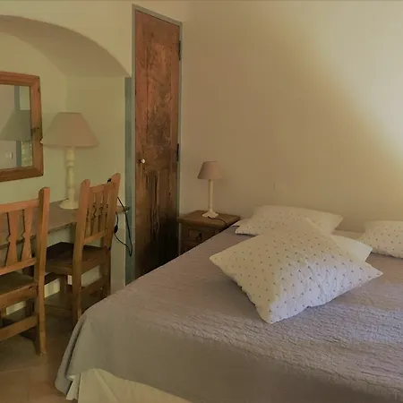 Les Oliviers Apartment *